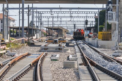 Refurbishment of the track infrastructure and superstructure on tracks 1 and 2 and at Chavornay station – New platform on track 1